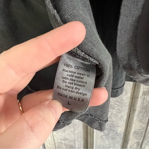 Le Bon Shoppe - Her Tee (Worn in Black) - Picture 4 of 4